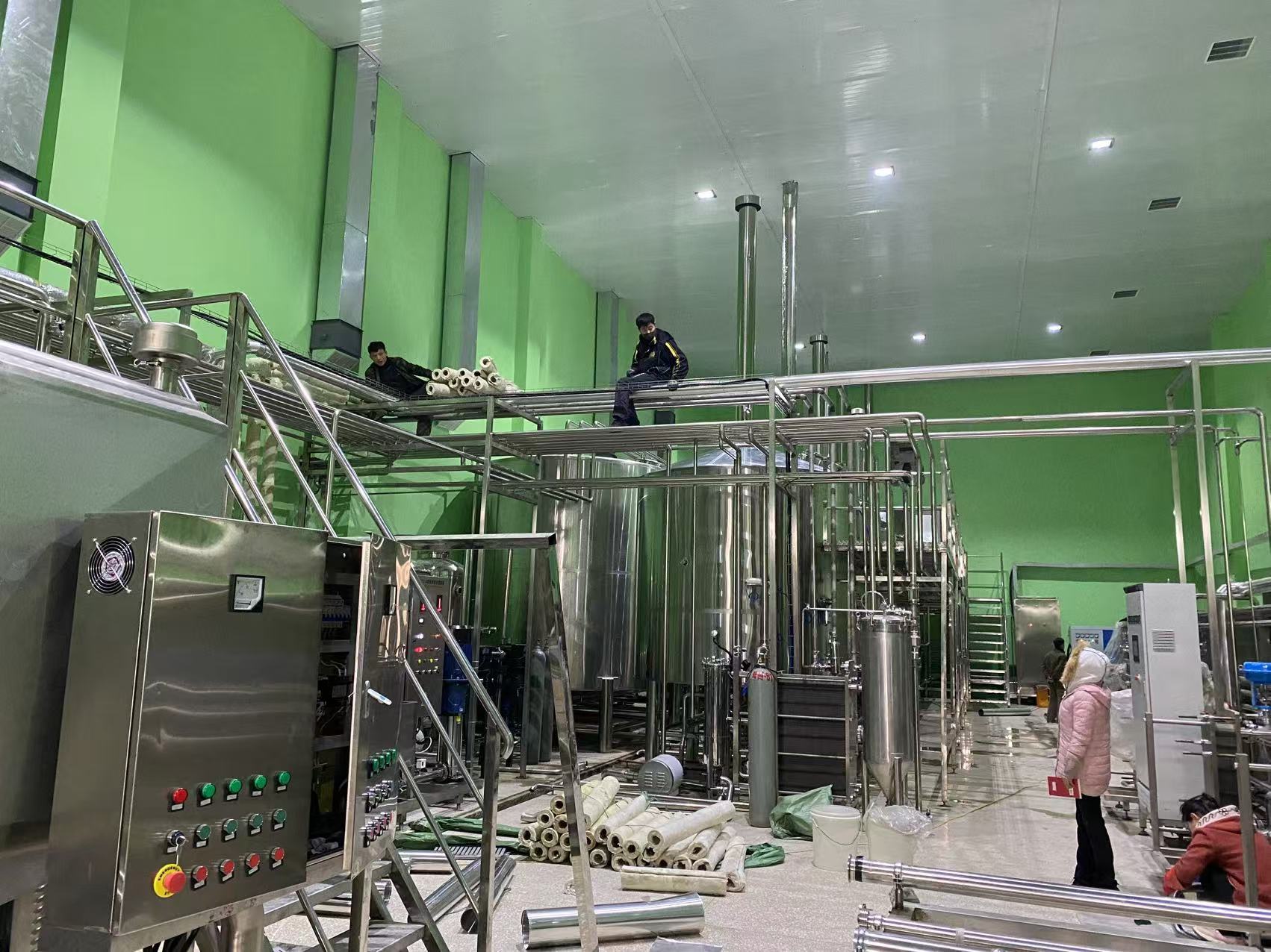自流井精酿啤酒设备厂—精酿啤酒设备制造:传承工艺与创新科技的交融